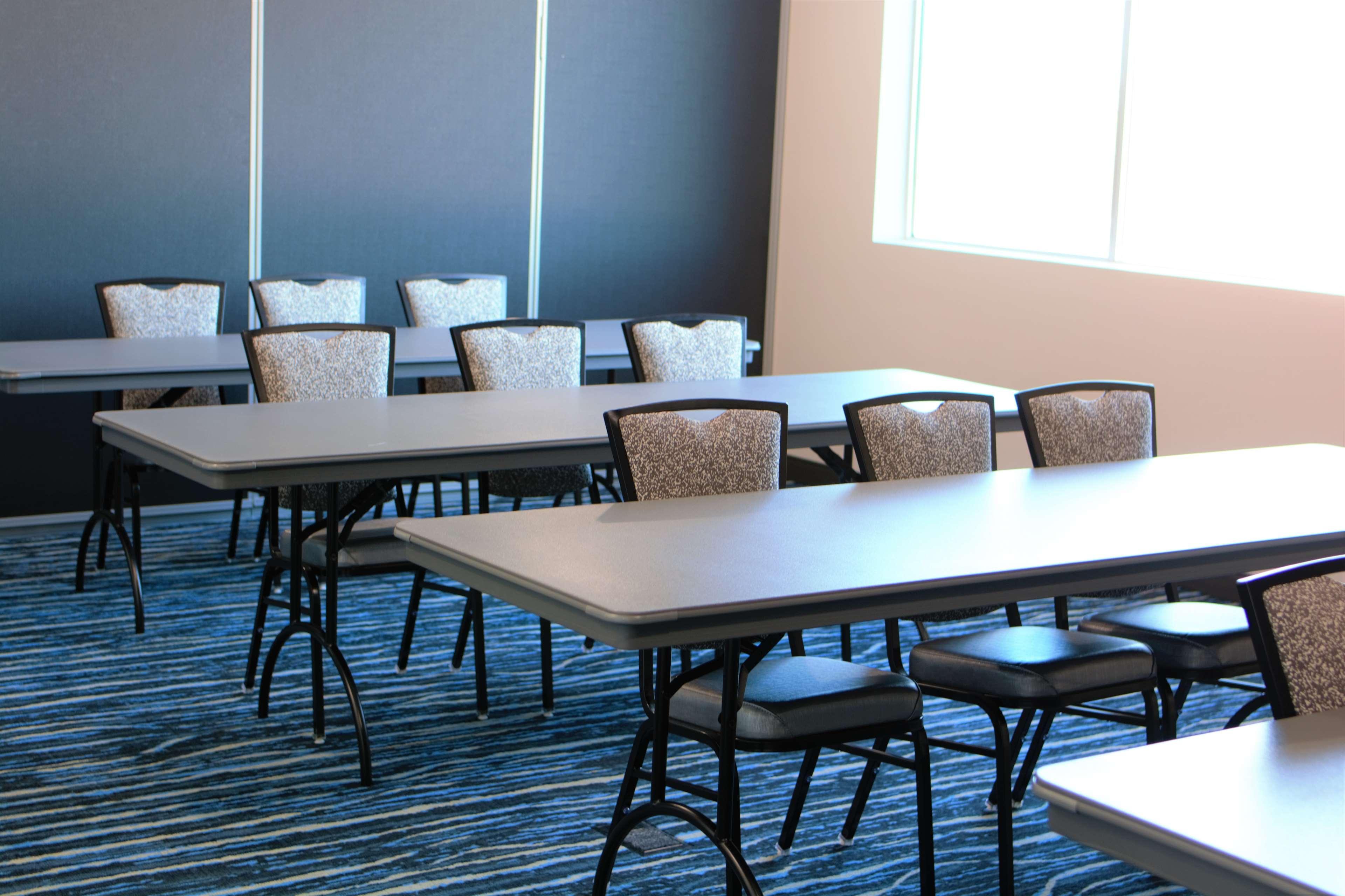 Glo Best Western Dawley Farms In Sioux Falls Bagian luar foto