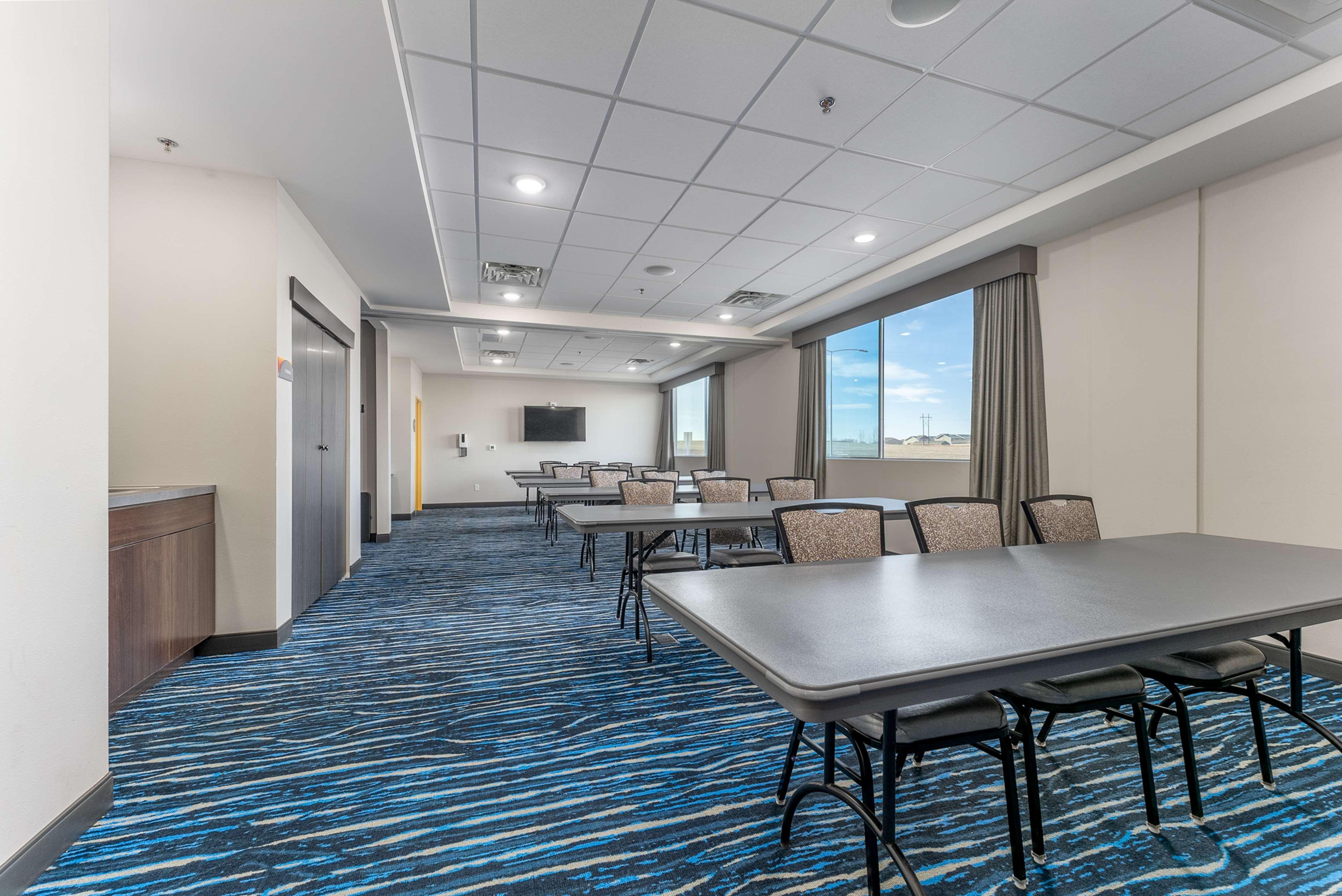 Glo Best Western Dawley Farms In Sioux Falls Bagian luar foto